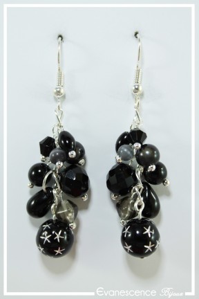 boucles-d-oreilles-chaine-isis-couleur-noir