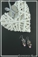 boucles-d-oreilles-chaine-pandora-couleur-vieux-rose-sur-fond-noir