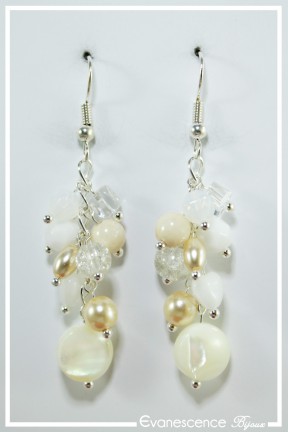 boucles-d-oreilles-chaine-fabiola-couleur-blanc-et-creme