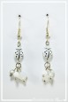 boucles-d-oreilles-sur-clous-caline-couleur-blanc