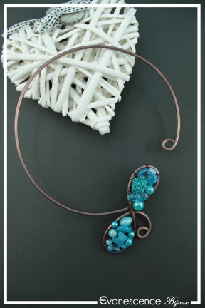 collier-en-aluminium-adonis-couleur-chocolat-et-turquoise-sur-fond-noir