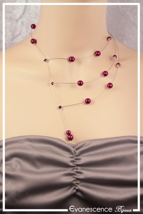 collier-en-fil-cable-jerry-couleur-rouge-porte