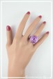 bague-reglable-en-aluminium-pastille-couleur-lilas-portee