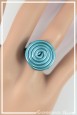 bague-reglable-en-aluminium-pastille-couleur-turquoise-portee-zoom