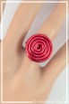 bague-reglable-en-aluminium-pastille-couleur-rouge-portee-zoom