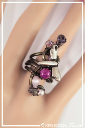 bague-reglable-en-aluminium-bulle-couleur-noir-et-violet-portee-zoom