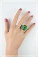 bague-reglable-en-aluminium-pastille-couleur-vert-portee