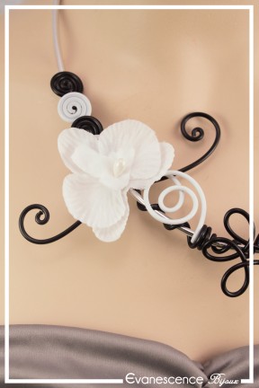 collier-en-aluminium-poupy-couleur-noir-et-blanc-zoom