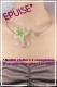 collier-en-aluminium-margot-couleur-blanc-et-vert-anis-porte