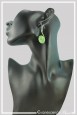 boucles-d-oreilles-en-aluminium-pastille-couleur-vert-pomme-portees