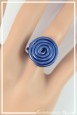 bague-reglable-en-aluminium-pastille-couleur-bleu-roi-portee-zoom