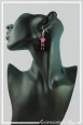 boucles-d-oreilles-chaine-marley-couleur-fuchsia-portees