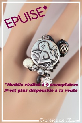 bague-reglable-en-aluminium-macha-couleur-noir-et-argent-portee-zoom