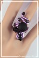 bague-reglable-en-aluminium-patou-couleur-violet-et-noir-portee-zoom