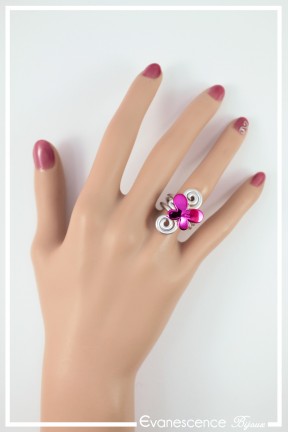 bague-reglable-en-aluminium-rosie-couleur-argent-et-fuchsia-portee