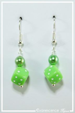 boucles-d-oreilles-sur-clous-garmin-couleur-vert