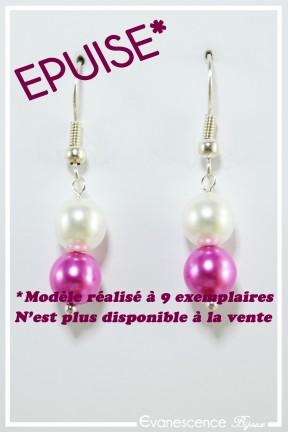 boucles-d-oreilles-sur-clous-margot-couleur-blanc-et-fuchsia