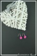 boucles-d-oreilles-en-fil-de-cuivre-adonis-couleur-fuchsia-sur-fond-noir