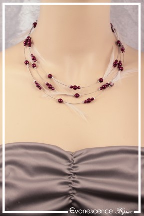 collier-en-fil-cable-pyrolis-couleur-bordeaux-et-blanc-porte