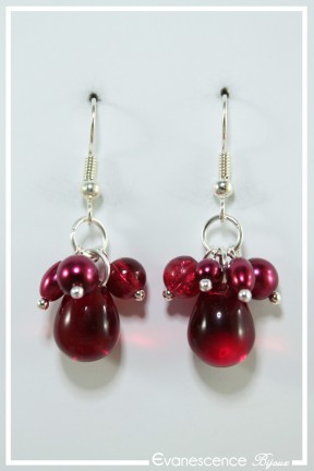 boucles-d-oreilles-avec-anneaux-cachou-couleur-rouge