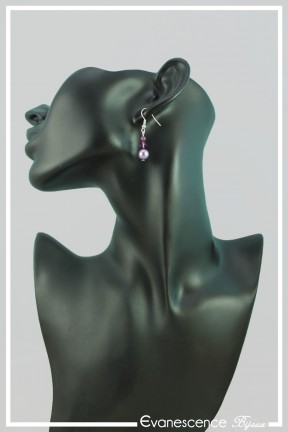 boucles-d-oreilles-sur-clous-becky-couleur-violet-portees