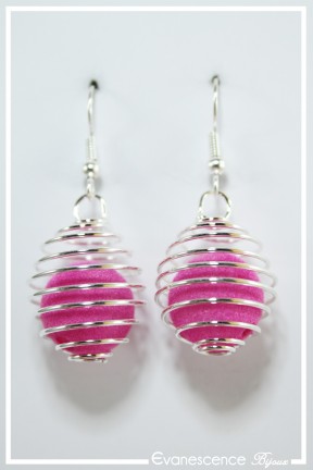 boucles-d-oreilles-cage-en-metal-cheyenne-couleur-argent-et-fuchsia