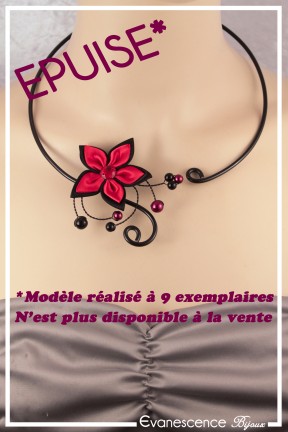 collier-en-aluminium-margot-couleur-noir-et-rouge-porte