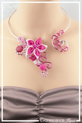 parure-de-bijoux-ziva-couleur-blanc-et-fuchsia-collier