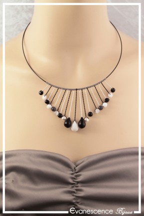 parure-de-bijoux-alizee-couleur-noir-et-blanc-collier