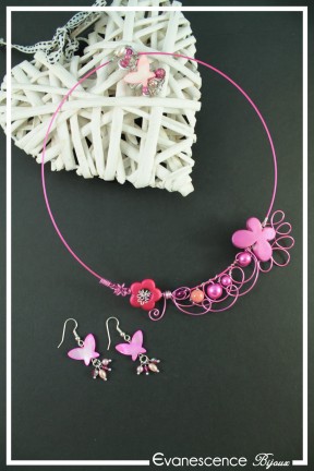 parure-de-bijoux-becky-couleur-fuchsia-sur-fond-noir
