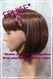 serre-tete-decor-en-aluminium-muscari-couleur-argent-et-rouge-porte