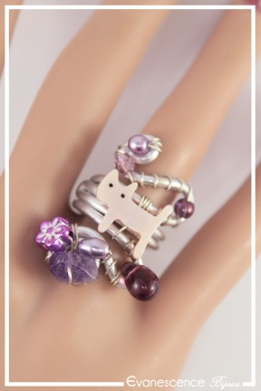 bague-reglable-en-aluminium-ticha-couleur-argent-et-violet-portee-zoom