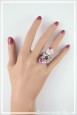 bague-reglable-en-aluminium-marquise-couleur-argent-et-fuchsia-portee