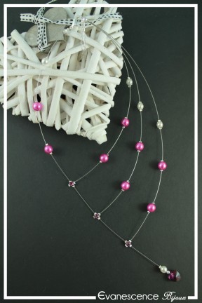 collier-en-fil-cable-divine-couleur-fuchsia-et-blanc-sur-fond-noir