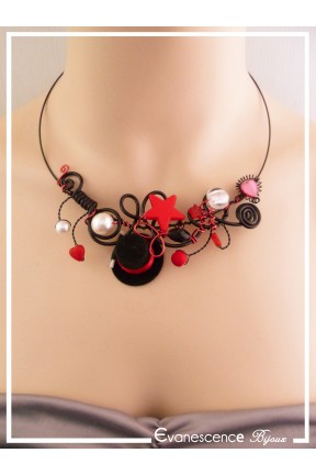 parure-de-bijoux-sunny-couleur-noir-rouge-et-blanc-collier