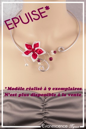 collier-en-aluminium-margot-couleur-blanc-et-rouge-porte