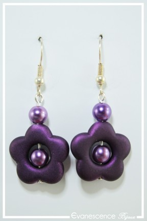 boucles-d-oreilles-sur-clous-dory-couleur-violet