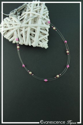 collier-en-fil-cable-oasis-couleur-fuchsia-et-ivoire-sur-fond-noir