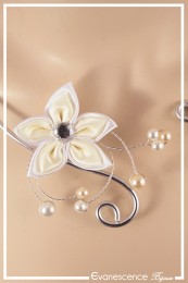 collier-en-aluminium-margot-couleur-blanc-et-ivoire-zoom