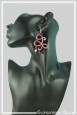 boucles-d-oreilles-en-aluminium-tina-couleur-argent-et-bordeaux-portees