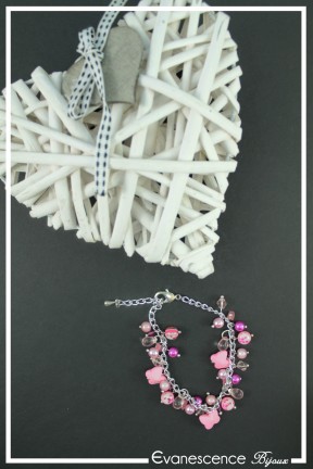 bracelet-chaine-willow-couleur-fuchsia-et-rose-sur-fond-noir