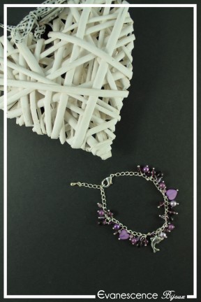 bracelet-chaine-daisy-couleur-violet-sur-fond-noir