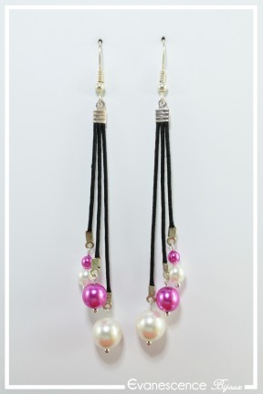 boucles-d-oreilles-en-coton-cire-eka-couleur-blanc-et-fuchsia