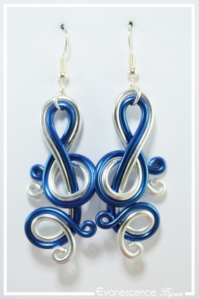 boucles-d-oreilles-en-aluminium-polka-couleur-argent-et-bleu-roi