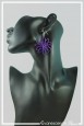 boucles-d-oreilles-en-aluminium-dali-couleur-violet-portees