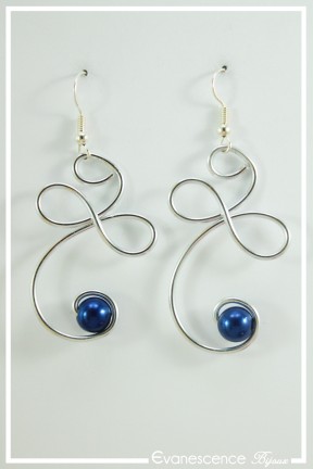 boucles-d-oreilles-en-aluminium-fila-couleur-argent-et-bleu-marine