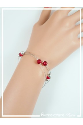bracelet-en-fil-cable-jacky-couleur-rouge-et-argent-porte