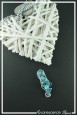 barrette-en-aluminium-jade-couleur-argent-et-turquoise-sur-fond-noir