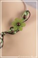 collier-en-aluminium-nicolai-couleur-chocolat-et-vert-anis-zoom