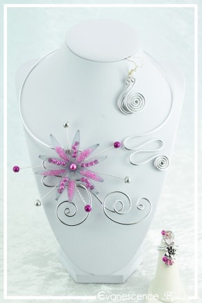 parure-de-bijoux-venus-couleur-argent-et-fuchsia